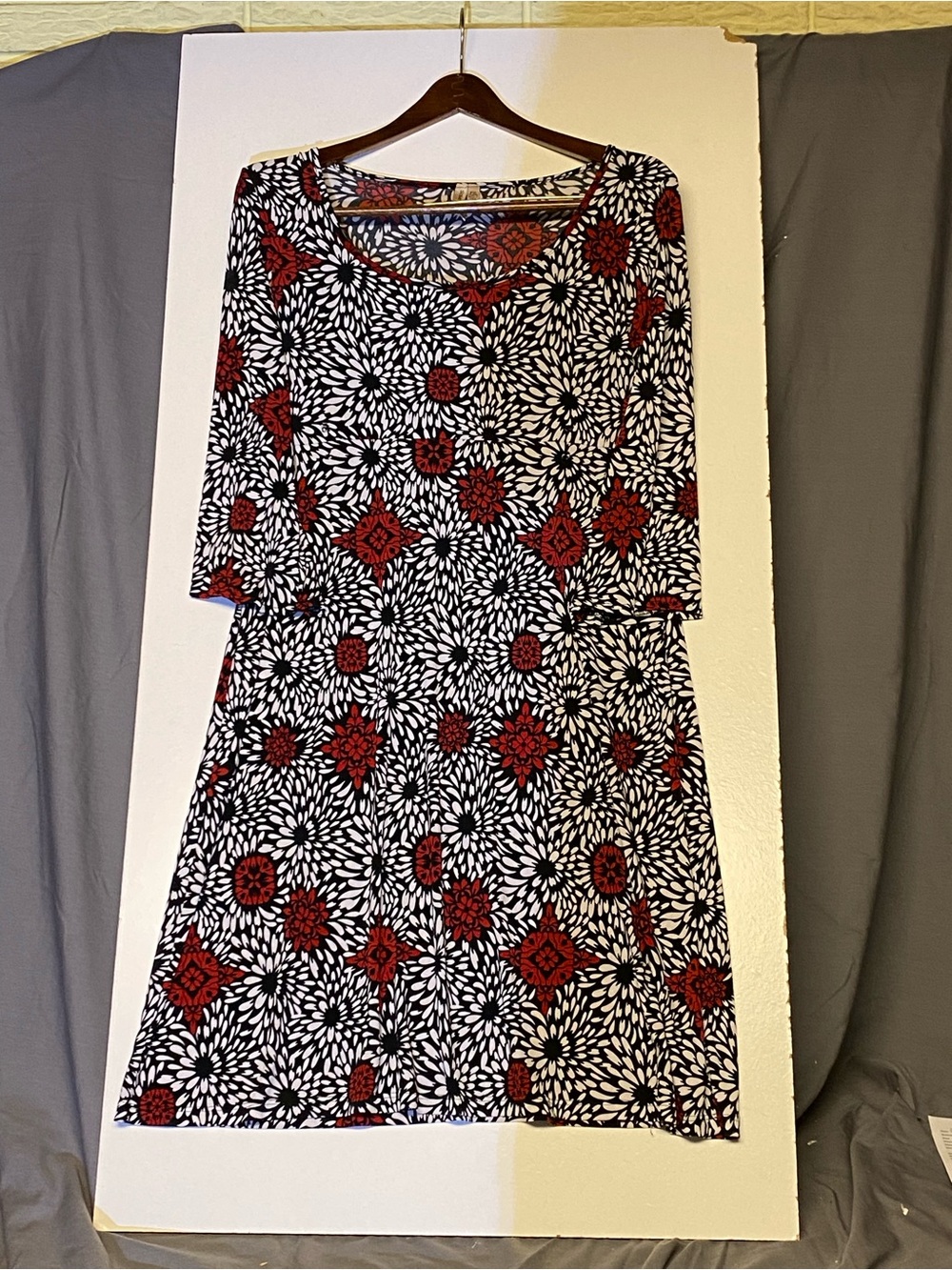 Susan Lawrence Black, White & Red Floral Long Sleeve Dress